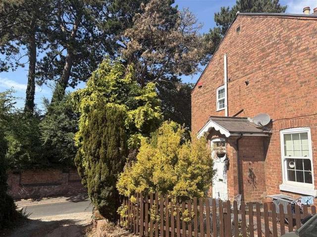House for rent in Littleover, East Midlands