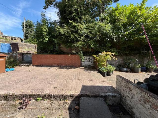 House for rent in Compstall, Greater Manchester