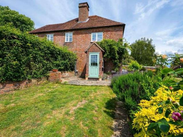 House for rent in Littlecote, West Sussex