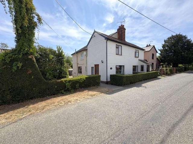 House for rent in Chipping Hill, Essex