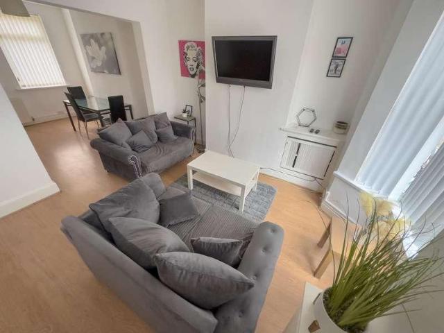 Apartment for rent in Calderstones