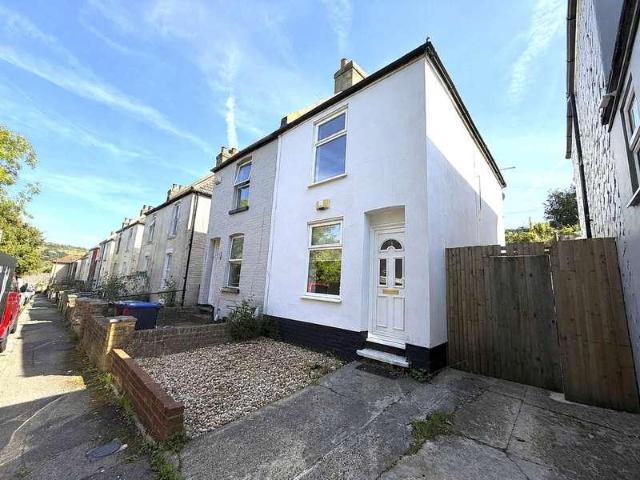 House for rent in Tower Hamlets, Ash