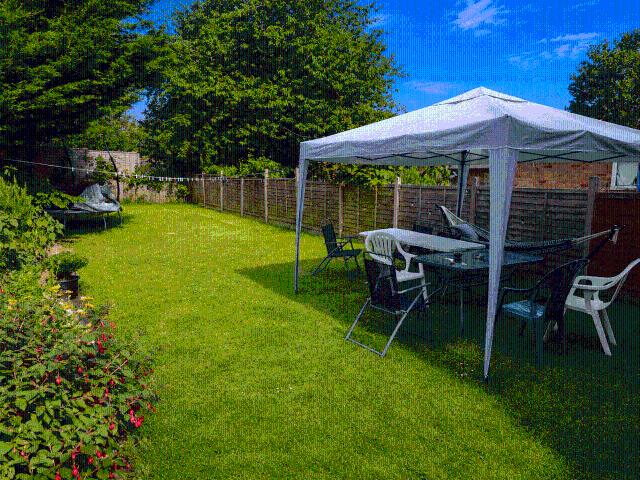House for rent in Highfield, Pouchen End
