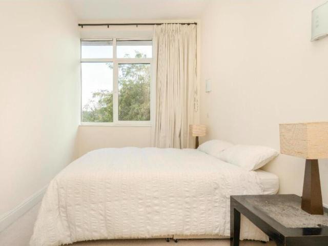 House for rent in Mortlake, Greater London
