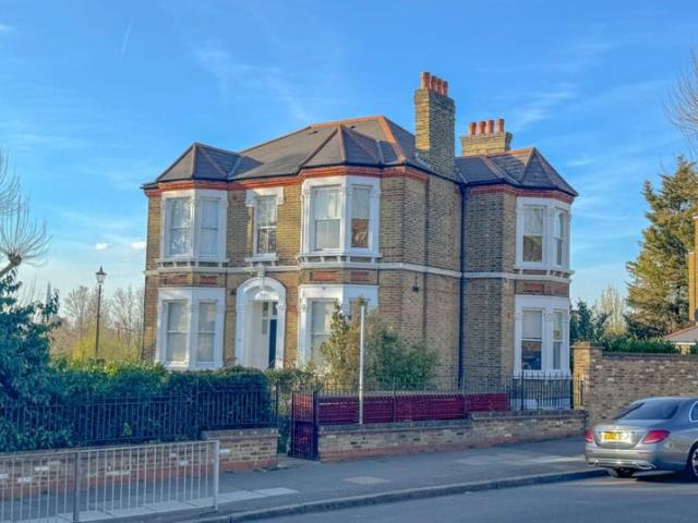 Apartment for rent in London Borough of Lewisham, Greater London