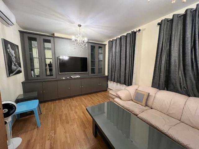 House for rent in Gants Hill, Greater London