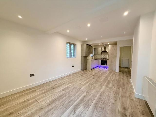 House for rent in London Borough of Barnet, Greater London