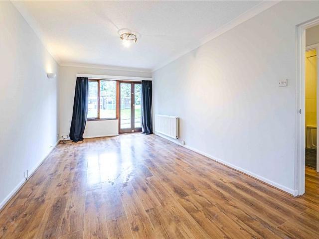 House for rent in Pouchen End, Hertfordshire