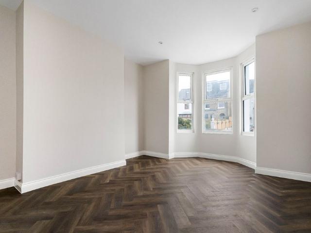 House for rent in North Finchley, Greater London