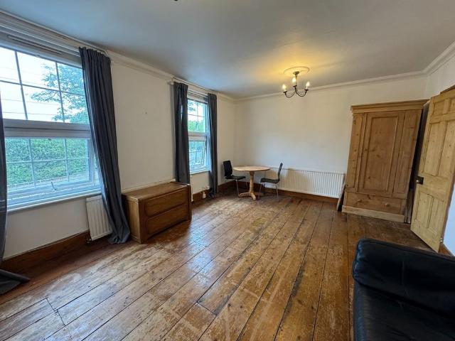 Apartment for rent in Newtown, Reading
