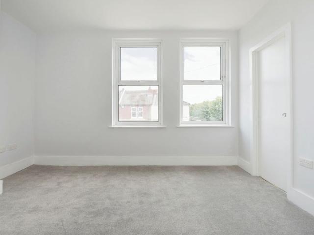 Apartment for rent in The Polygon, City Of Southampton