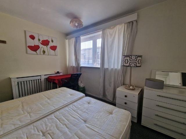 House for rent in Poplar Grove, Greater London
