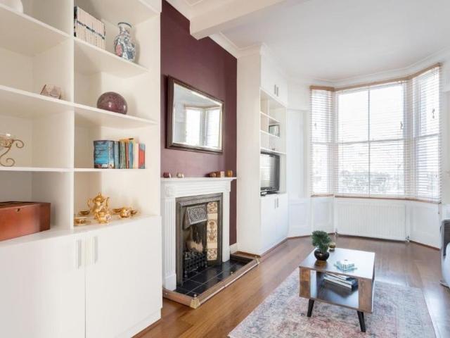 House for rent in Tufnell Park, Greater London