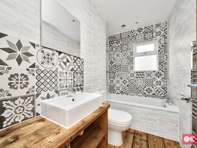 House for rent in Fallow Corner, Greater London