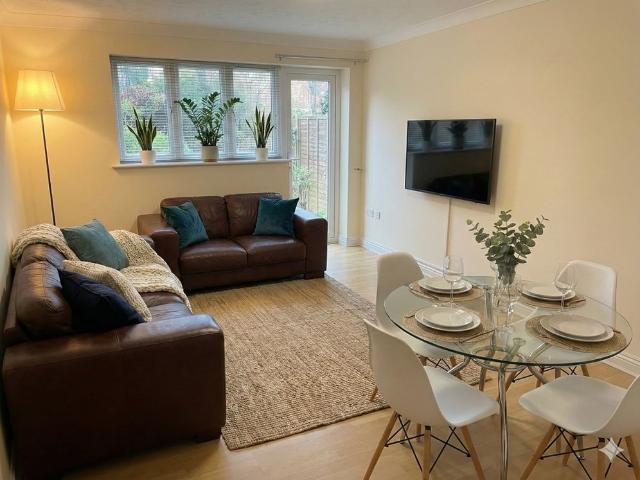 House for rent in Isle Of Dogs, Isle Of Man