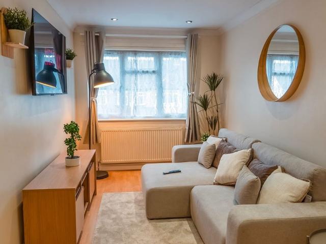 House for rent in Westminster, Victoria