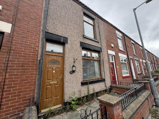 House for rent in Moses Gate, Lee Bank