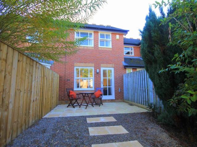 Terraced House for rent in Durham, Claypath