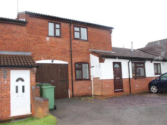 Terraced House for rent in Leicester, Whetstone
