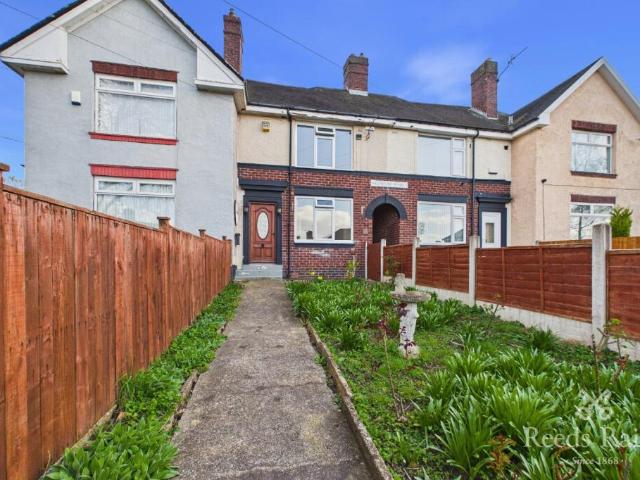Cottage for rent in Sheffield Lane Top, Firth Park