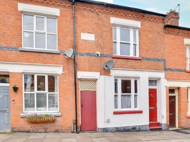 Terraced House for rent in Leicester, Knighton Fields