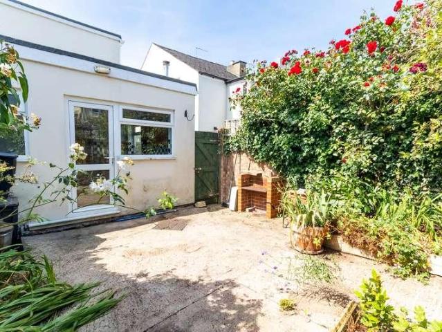 Property for sale in Ewens Farm, Golden Valley