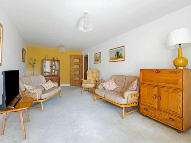 Property for sale in Fleet, Hart