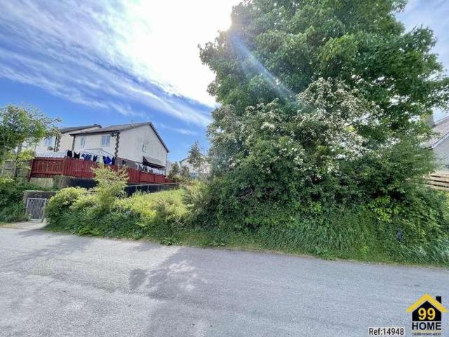 Property for sale in Llanrug, Wales
