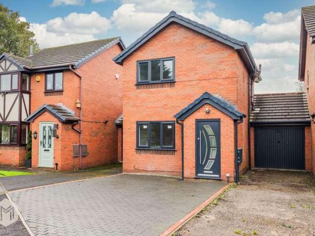 Property for sale in Breightmet, Bolton