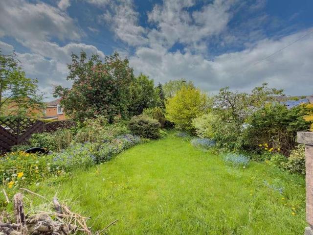 Property for sale in Lower Wyke, West Yorkshire