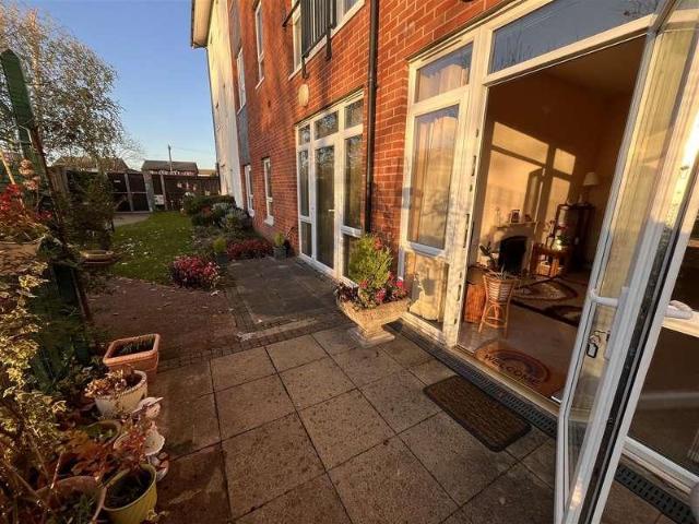Property for sale in Handforth
