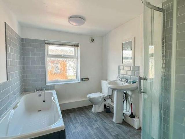 Property for sale in Bradshaw, Lee Bank