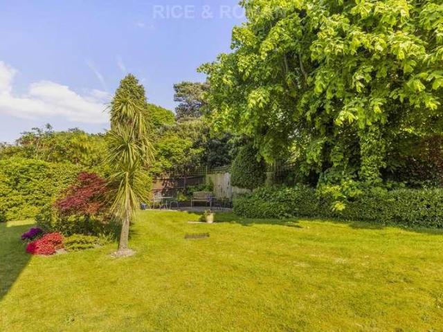 Property for sale in Heol-las, Surrey