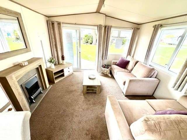 Property for sale in Upper Dovercourt, Dale Hill