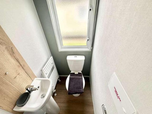 Property for sale in Dale Hill, Essex