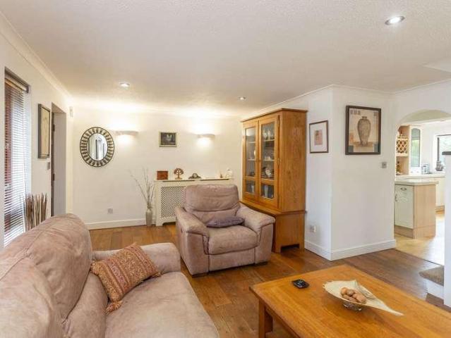 Property for sale in Wolvercote, The Slade