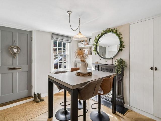 Property for sale in Cookham