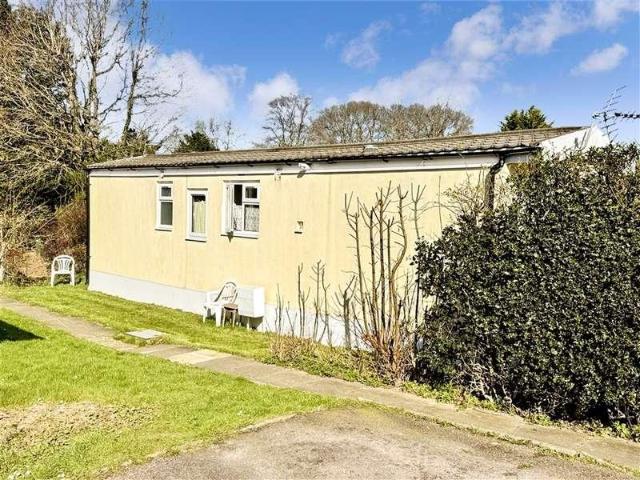 Property for sale in Box Hill Village, Pachesham Park