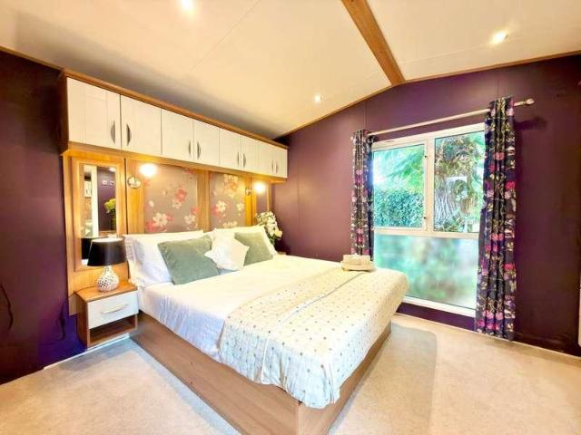 Property for sale in Dale Hill, Essex