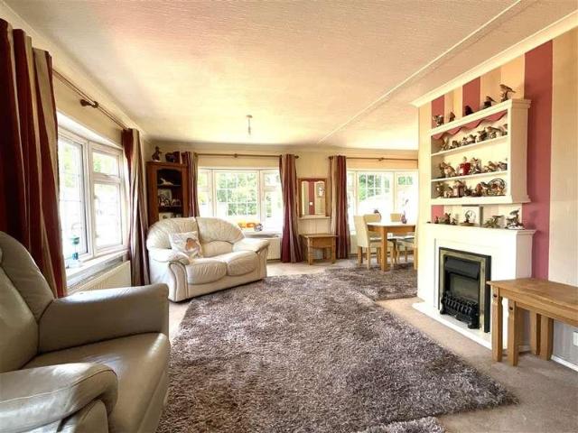 Property for sale in East Hill, The Butts