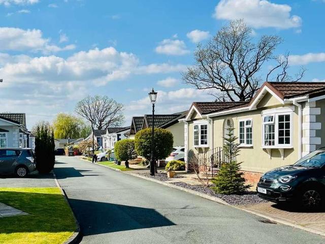 Property for sale in Mobberley