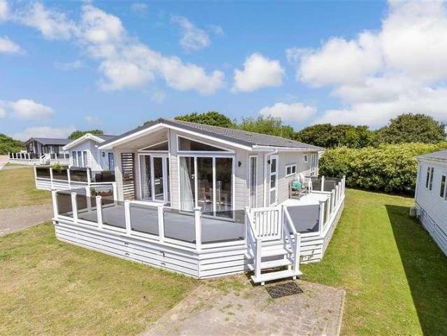 Property for sale in Ash, Kent