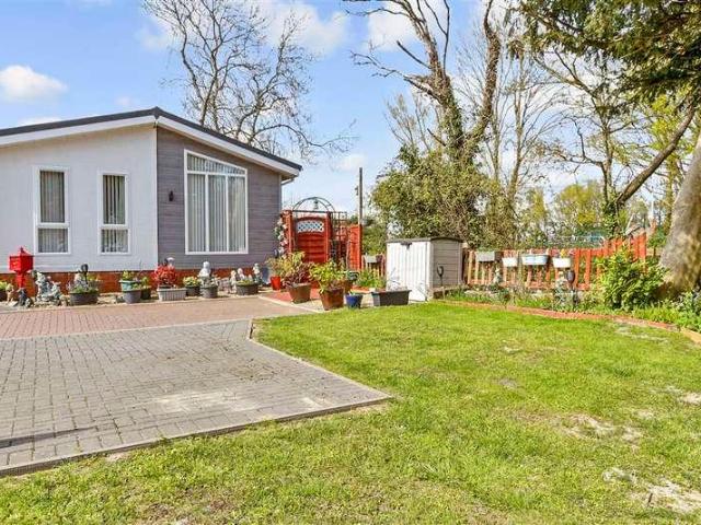 Property for sale in Bersted, Clapham
