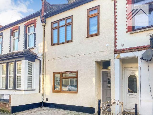 Property for sale in Alton Barnes, Essex