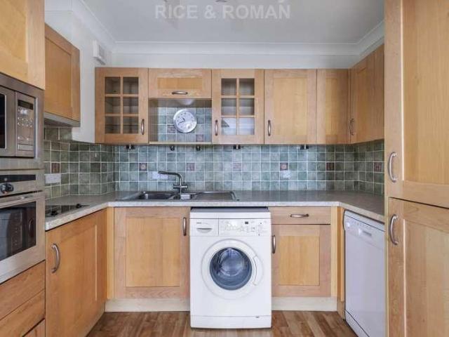Property for sale in North Sheen, Greater London