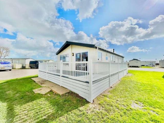 Property for sale in Dale Hill, Essex