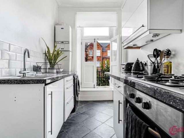 Property for sale in Ferme Park, Greater London