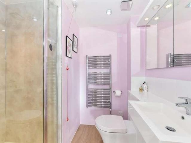Property for sale in Arundel, Clapham