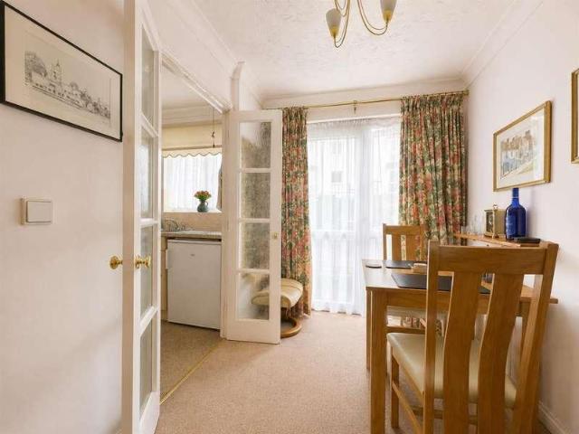Property for sale in Lee-on-the-Solent, Middlecroft