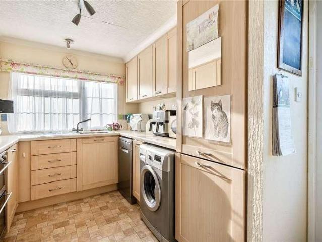 Property for sale in Almondsbury, Patchway